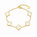 Goldfarbenes Kleeblatt Armband mit Perlmutt-Anhänger, eleganter Damenschmuck.