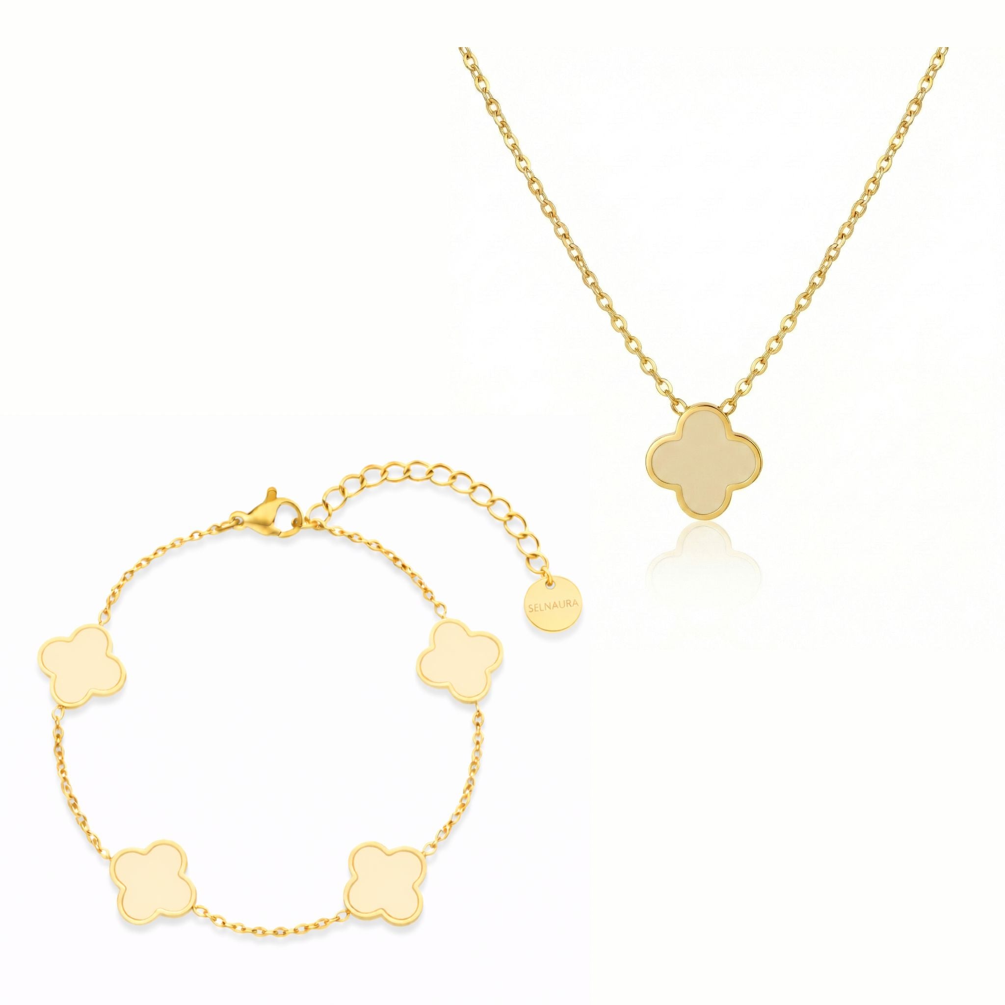 Soft Gold Clover Schmuck Set mit goldfarbener Kette und Armband mit sanftem Kleeblatt Design in hellem Beigeton auf reinweißem Hintergrund