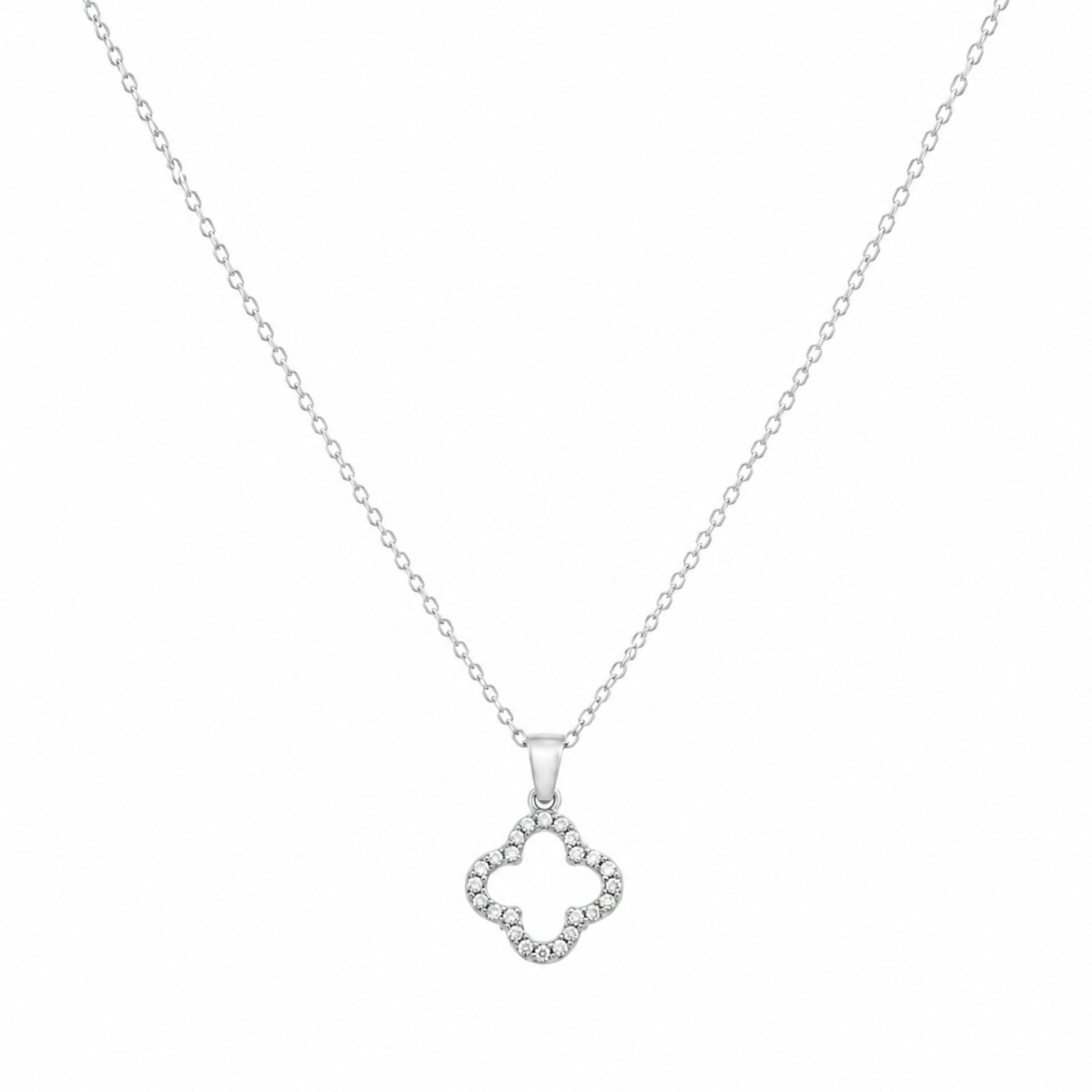 Crystal Clover Kette in Silber mit funkelndem Kleeblatt Anhänger aus Zirkonia