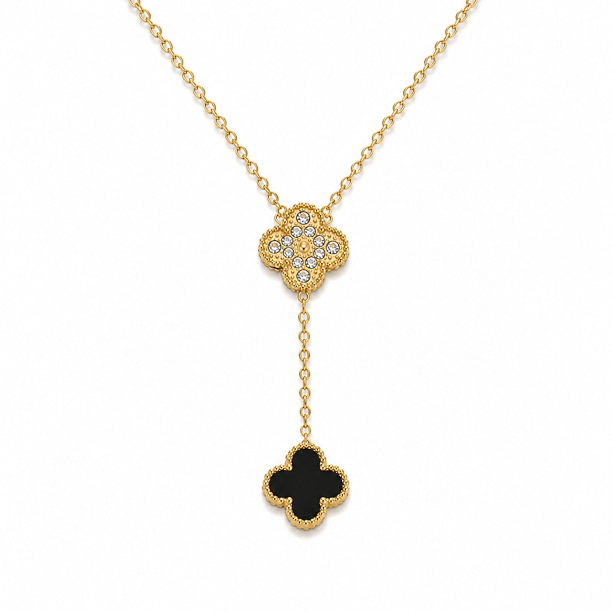 Midnight Clover Kette in Gold mit schwarzem Kleeblatt Anhänger und funkelnden Zirkonia Details