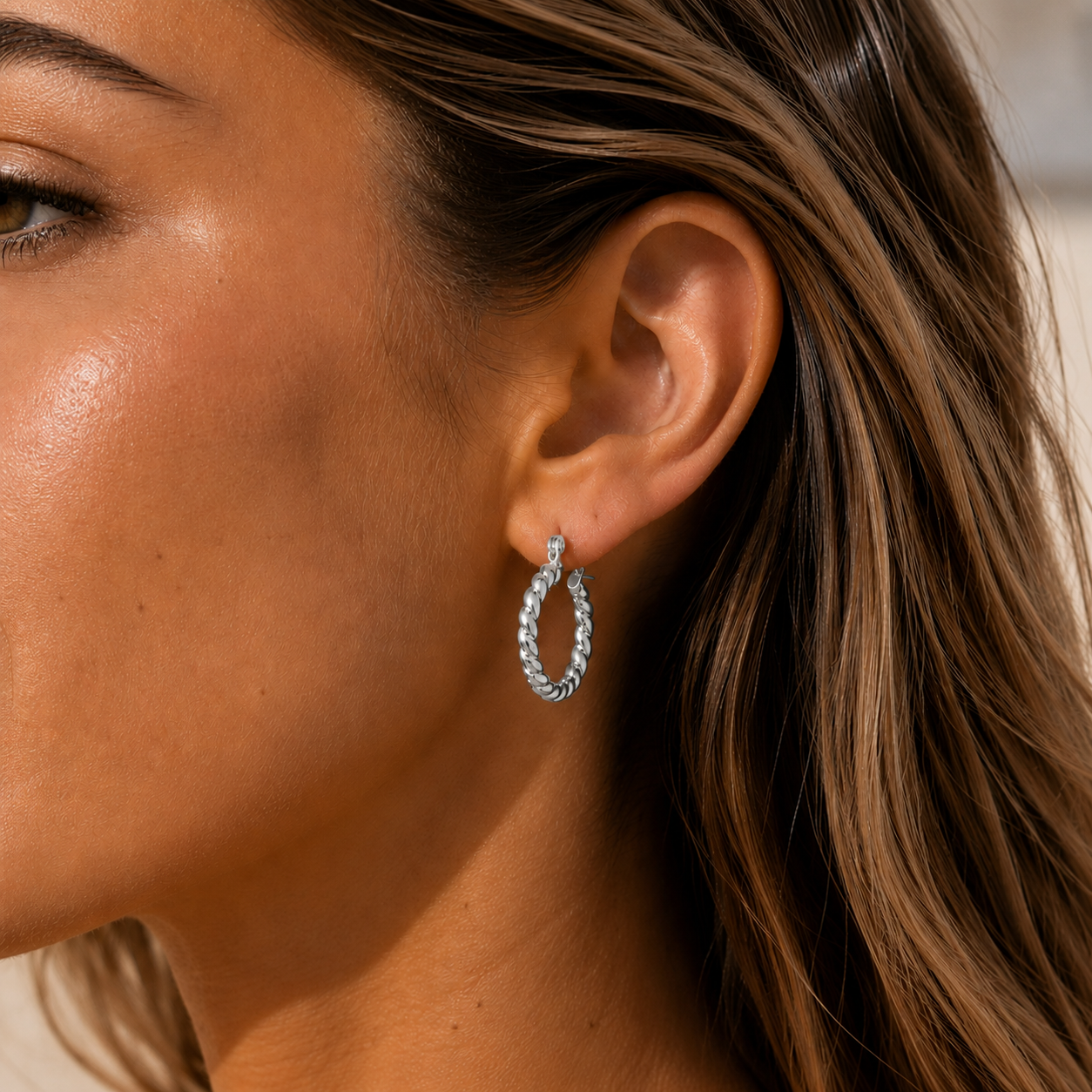 wist Ohrringe Silber getragen elegante Edelstahl Creolen für Damen